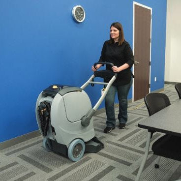 Advance ES400™ XLP Self Contained Carpet Extractor In Use Thumbnail