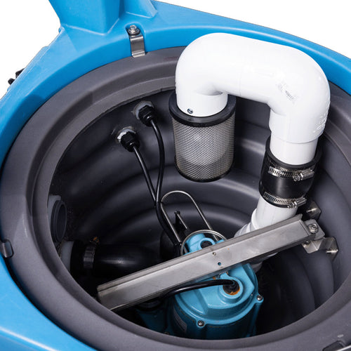 Inside the Recovery Tank on the Dri-Eaz HVE 3000 Flood Pumper Thumbnail